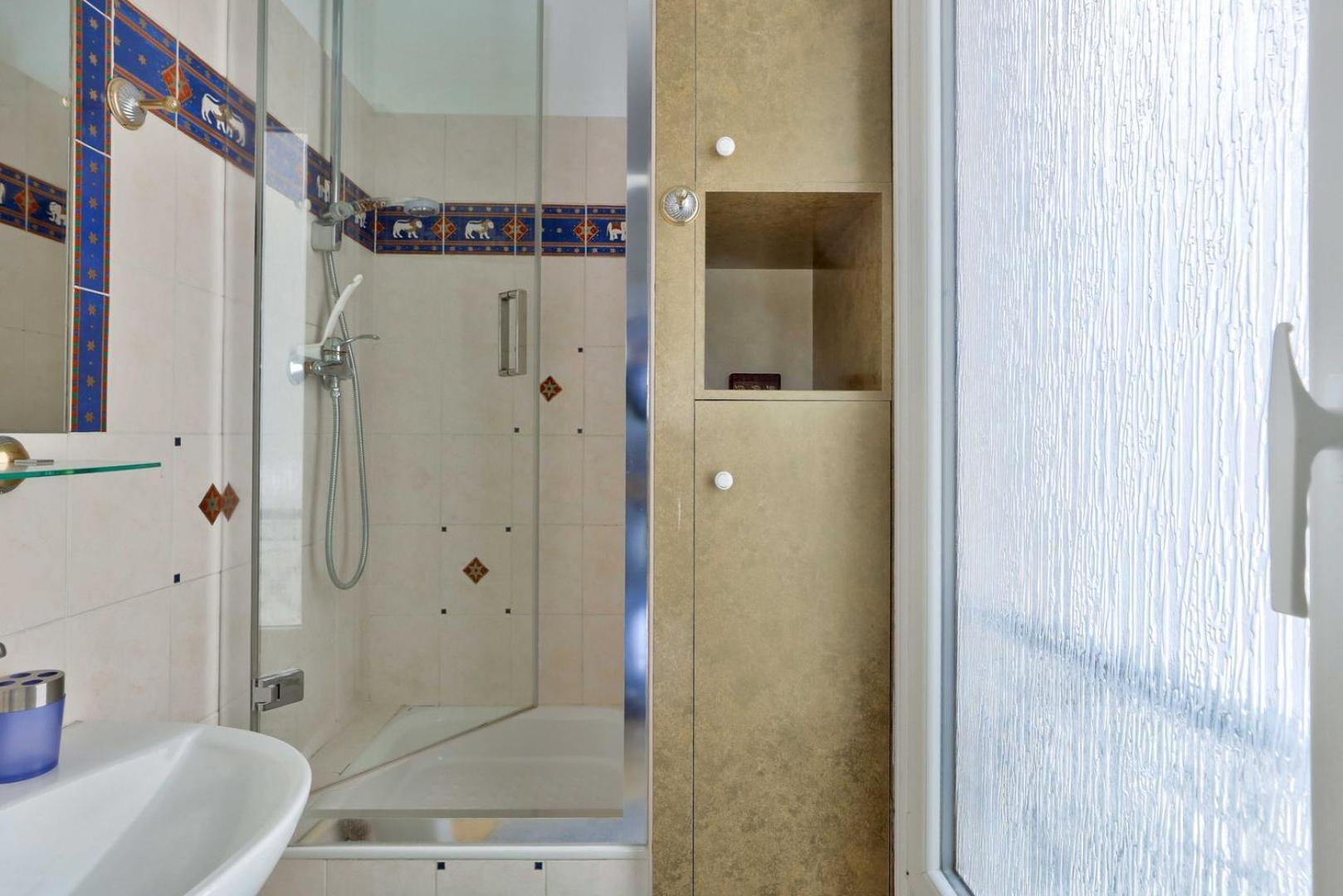 Guestready - Serene Near La Apartment Paris