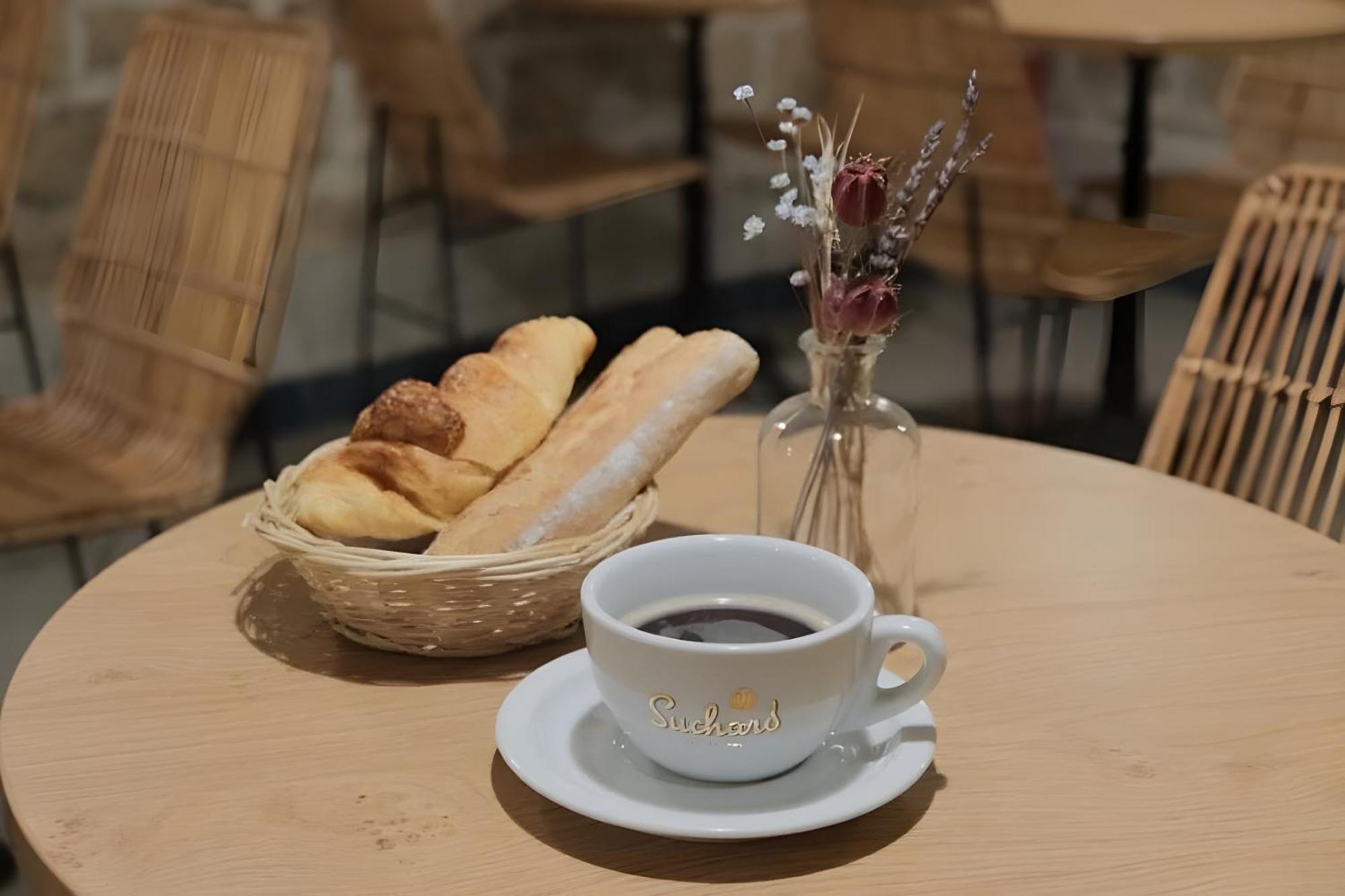 Hotel Hipotel Pere-lachaise Republique 3*