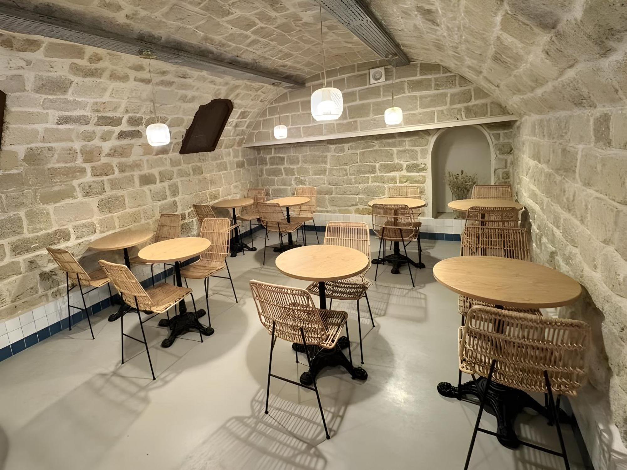 Hotel Hipotel Pere-lachaise Republique 3*