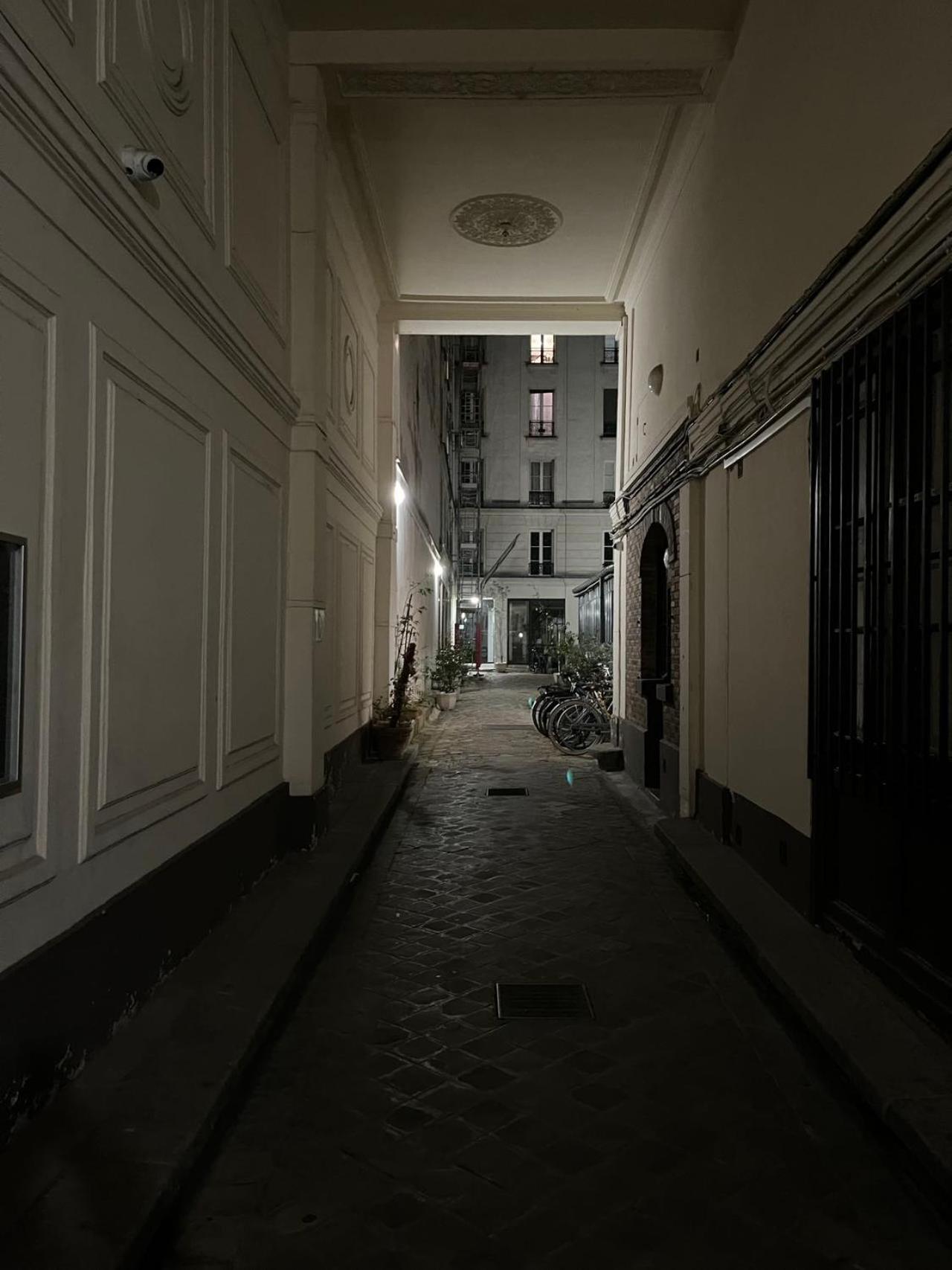 Cozy Little In Paris