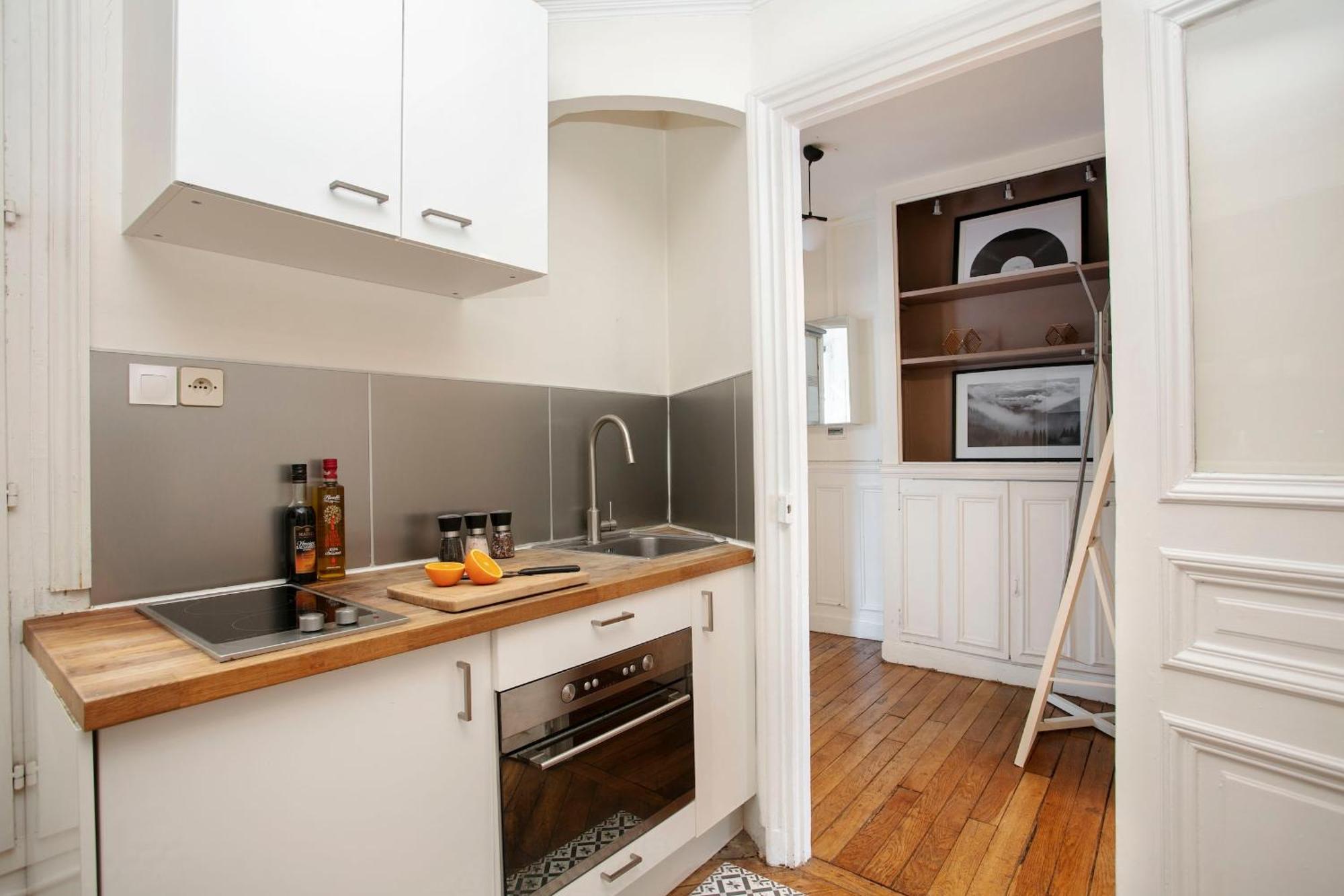 Dame 1br Cozy Flat