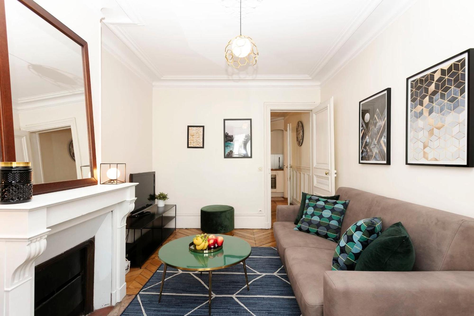 Dame 1br Cozy Flat * Paris