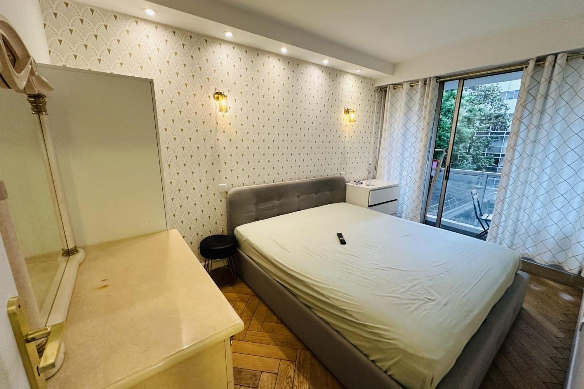 Apartment T3 With Balcony Near The Opera Paris
