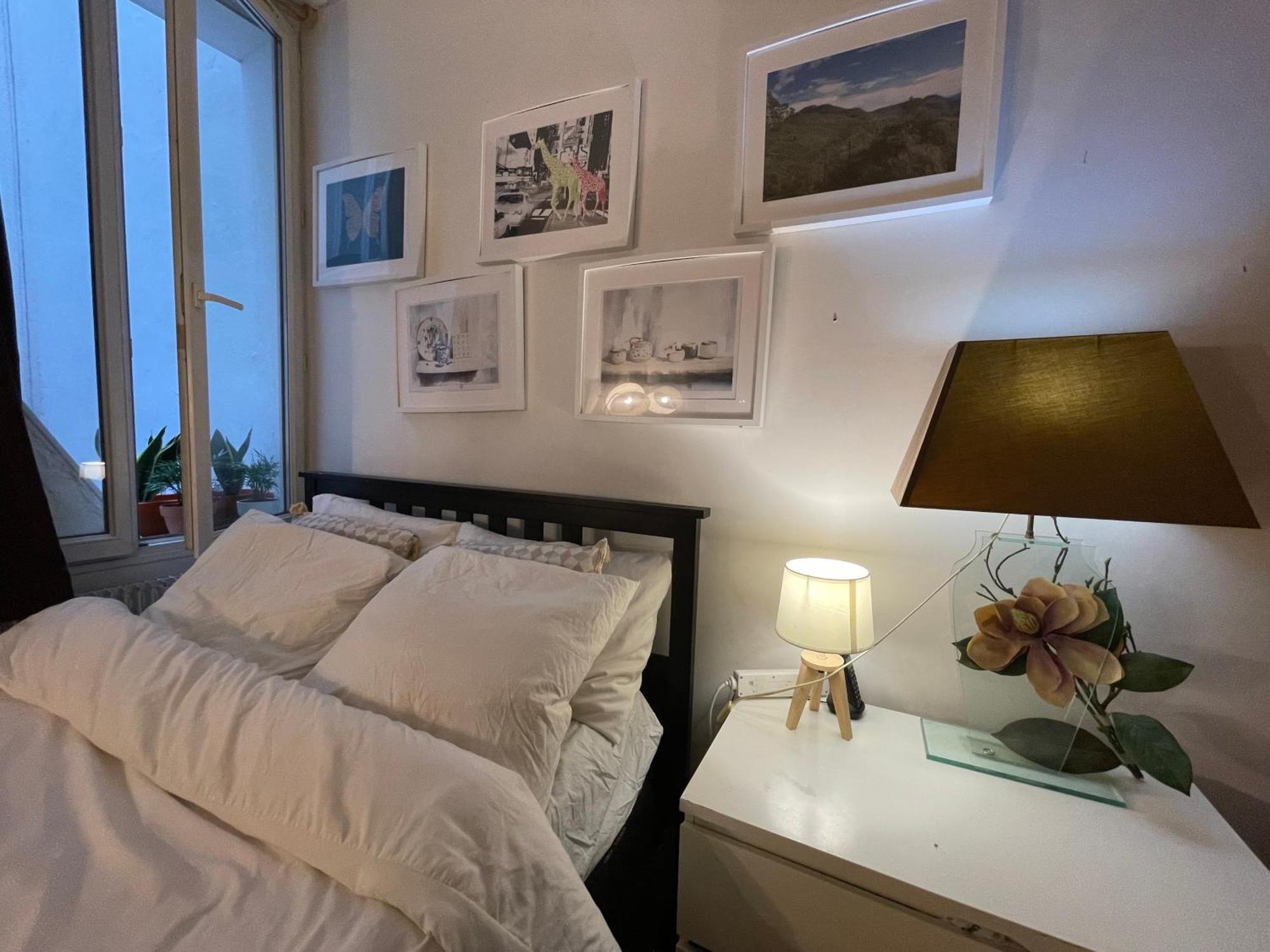 Appartement Paris Gare Du Nord Apartment *