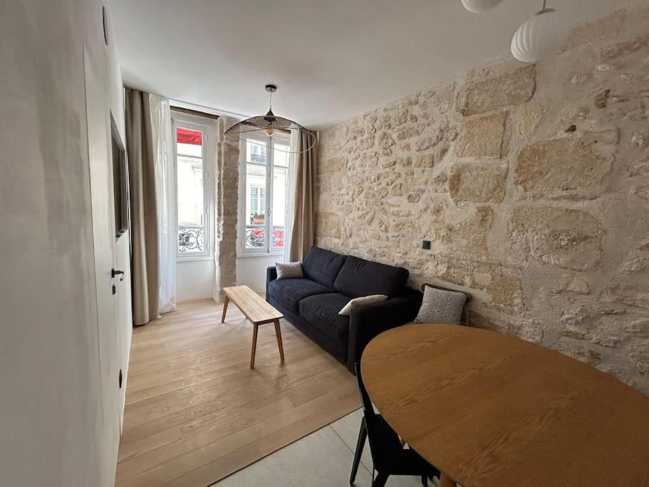 Louvre -notre Dame 2bd, 2bath Ac Appartement
