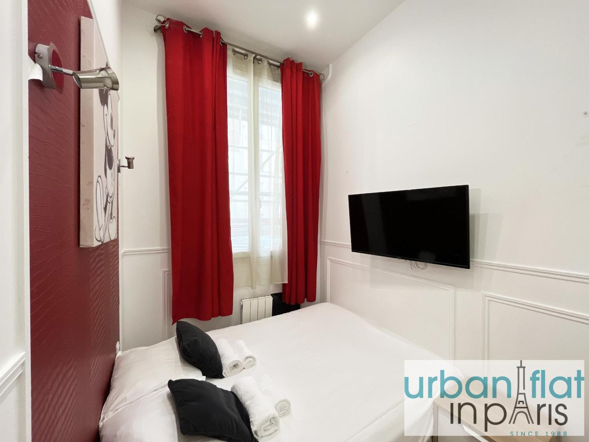 Apartment Urban Flat 72 - Pretty 3 Bedroom Flat - Triangle D Or Paris