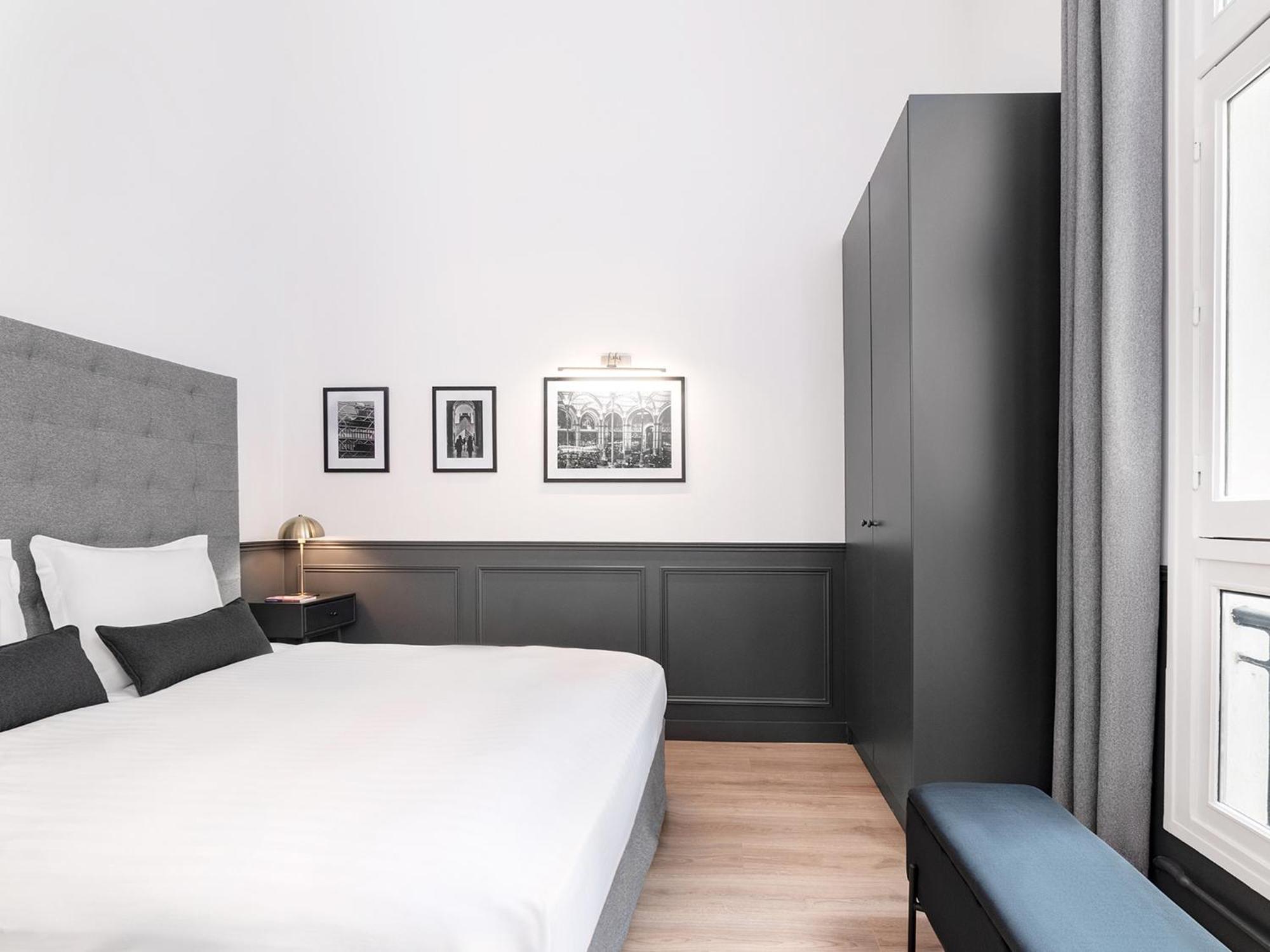 Livinparis Luxury Ac 3 Bedrooms Le Louvre Ii Paris