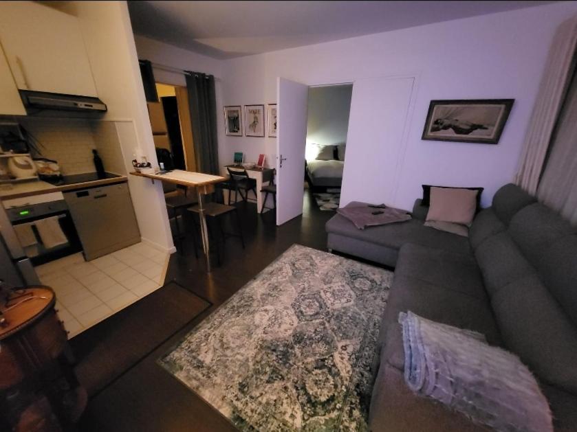 Annonce Hs * Paris