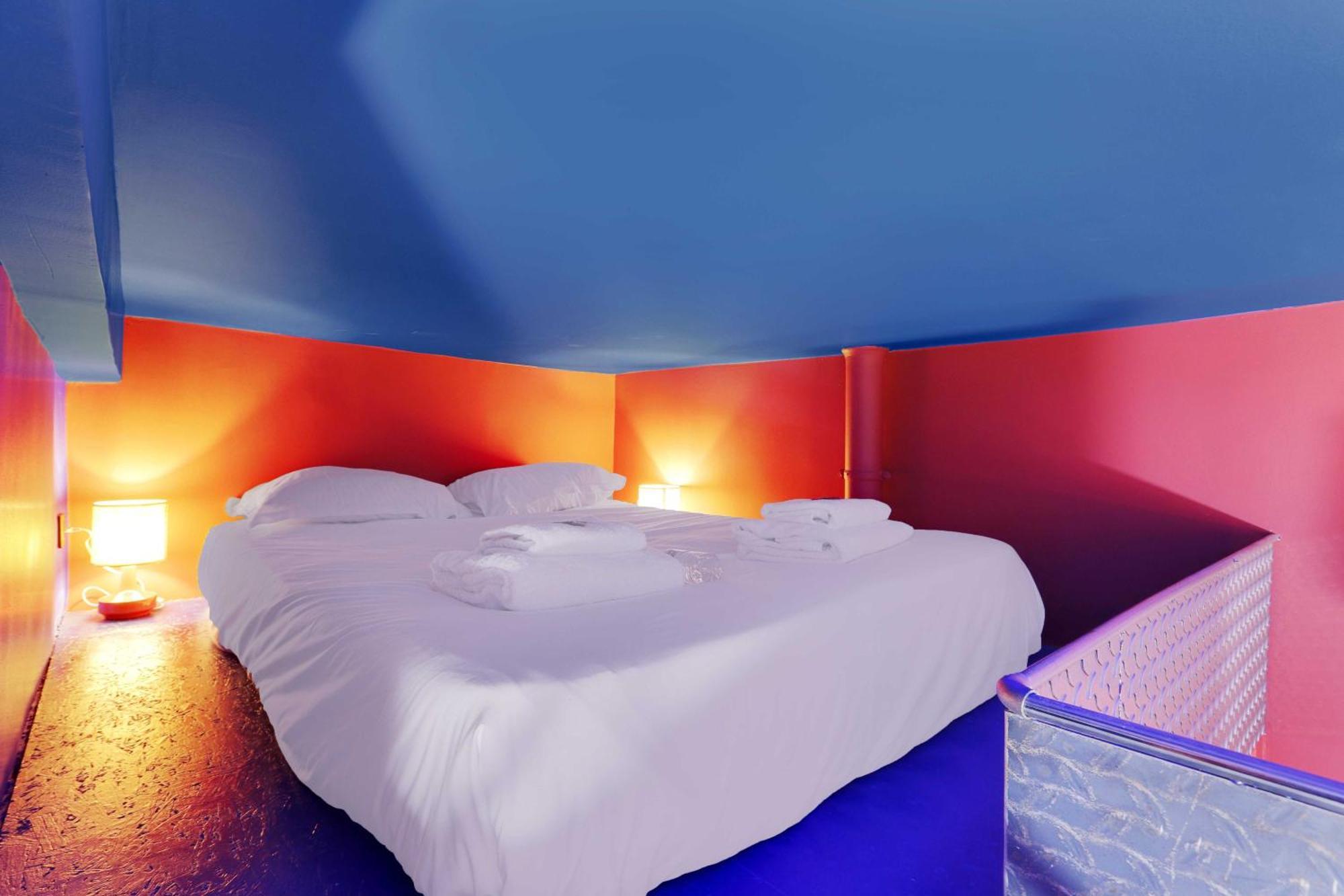 Apartment Colourful For 2 - Heart Of Le Marais Paris