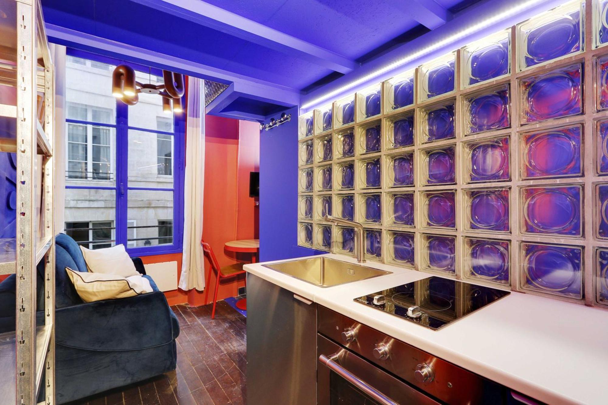 Colourful For 2 - Heart Of Le Marais *