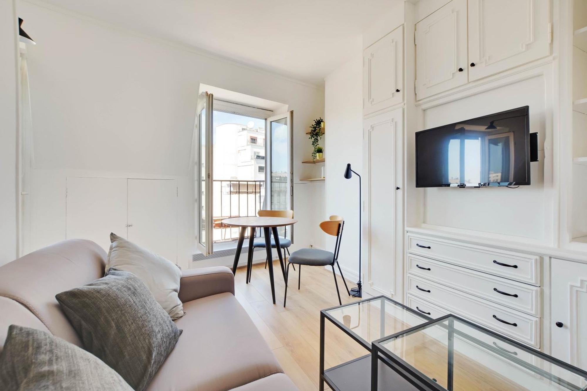 Superb Bright Clichy Montmartre * Paris