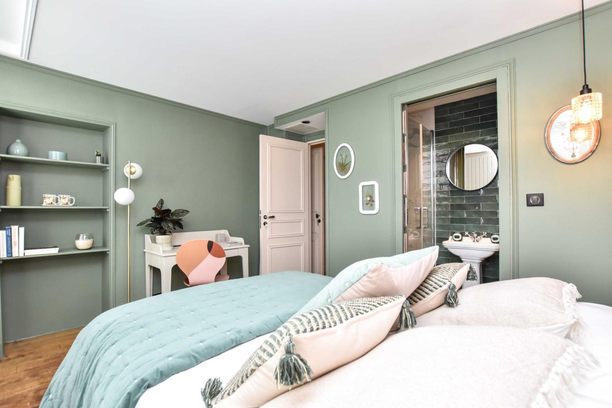 Charming 3br Montorgueil Republique Appartement Paris