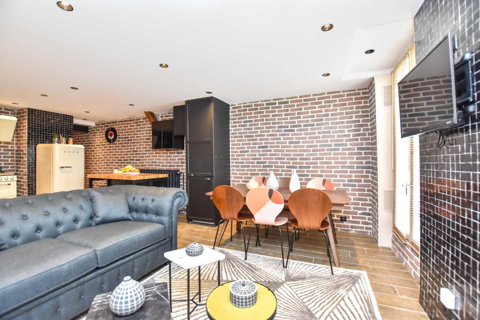 Charming 3br Montorgueil Republique Paris