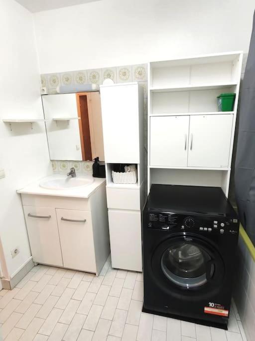 Equipe - Calme - Est Apartment Paris