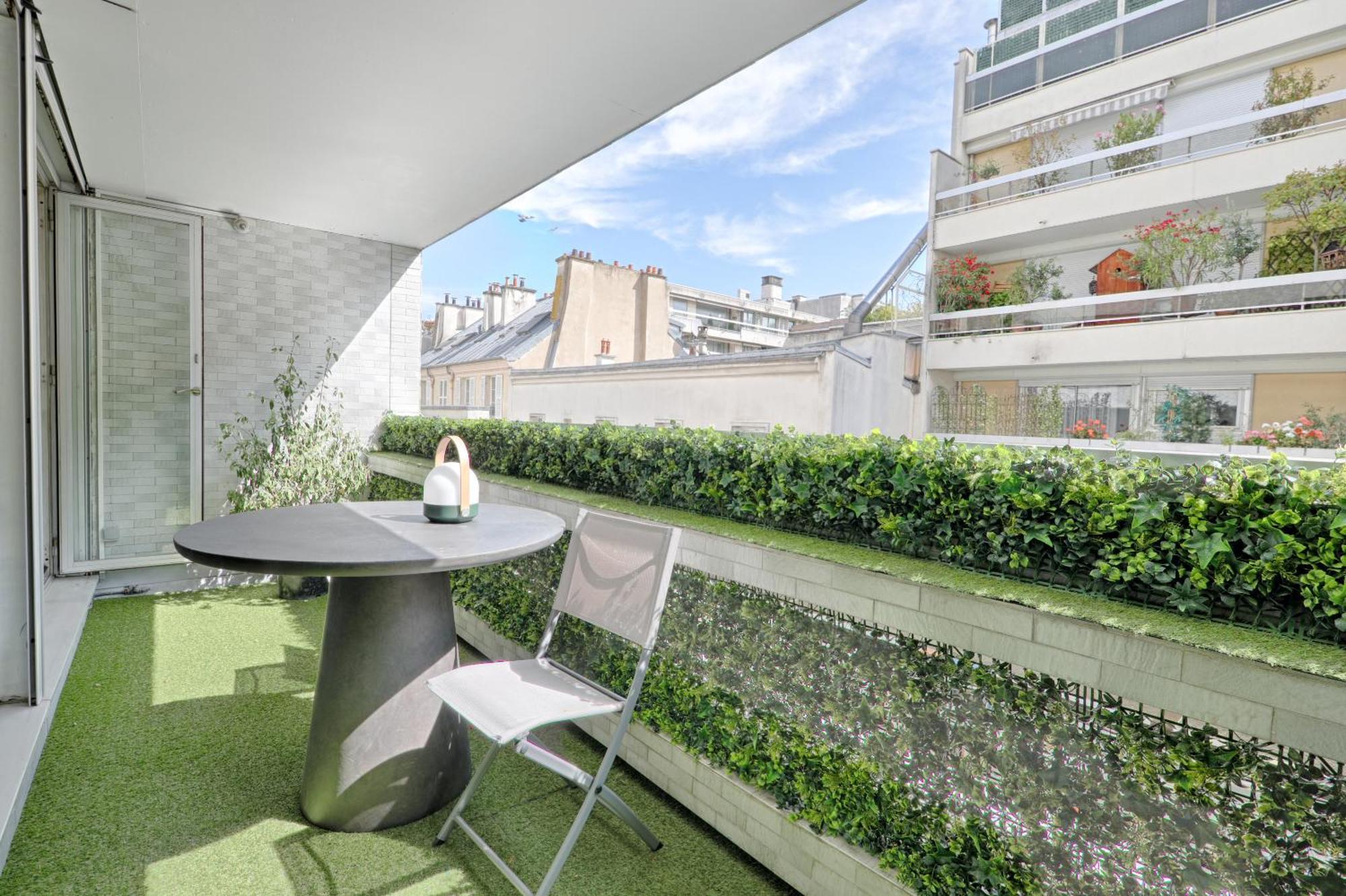 Apartment Saint Dominique - Perfect Location - Eiffel Tower *