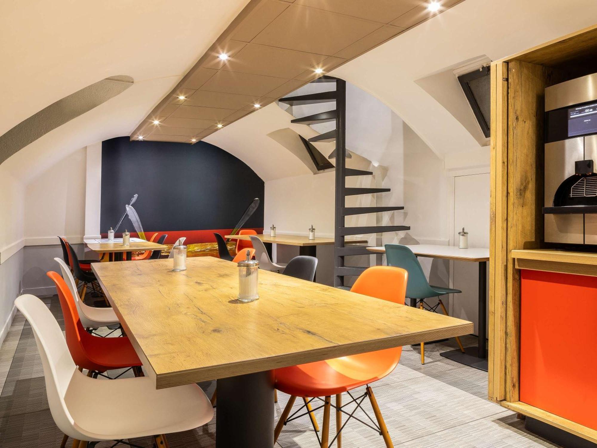 Hotel Ibis Maine Montparnasse Paris