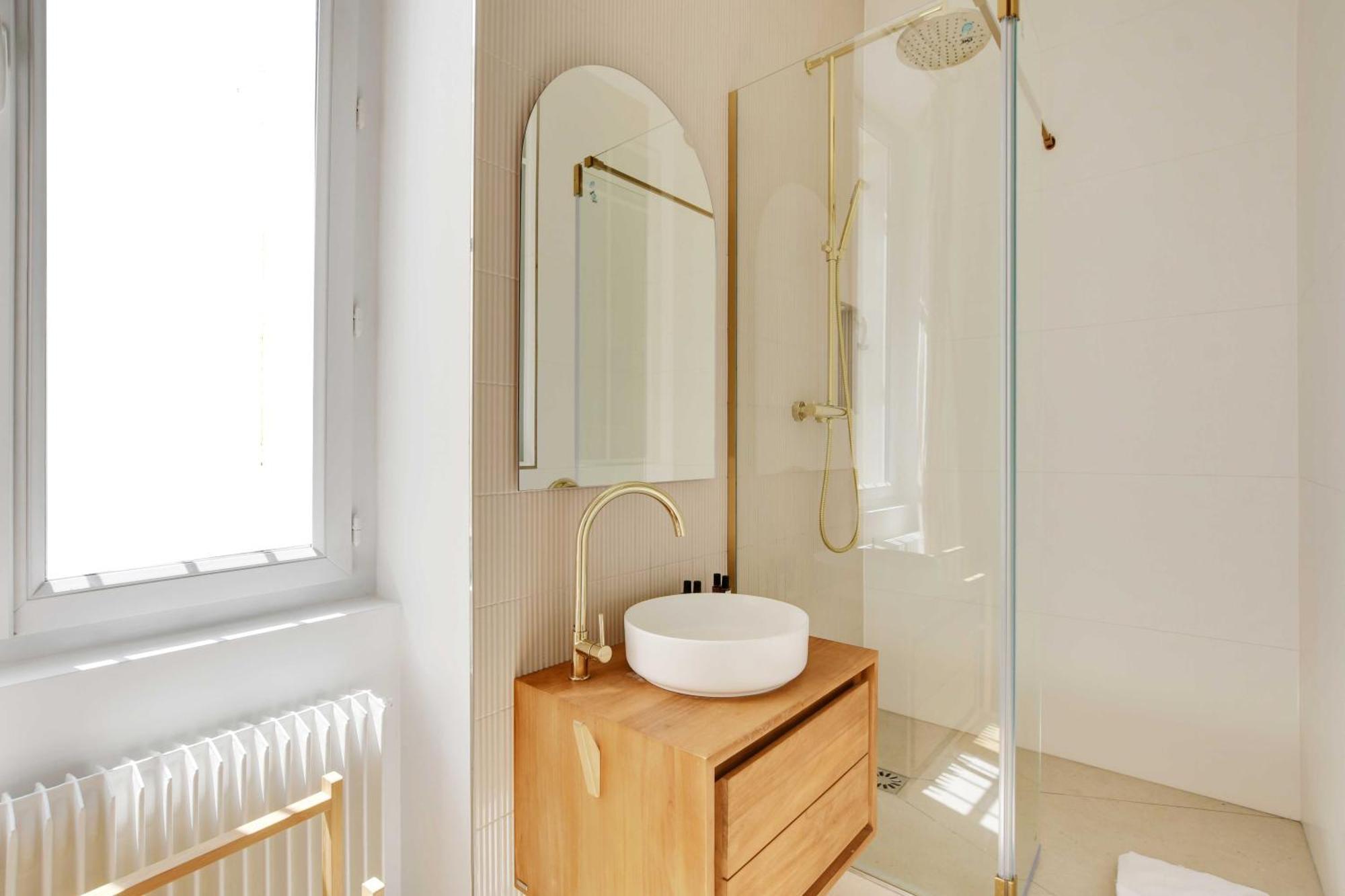Apartment Spacieux Cosy -2br 8p-pl De La Nation Paris