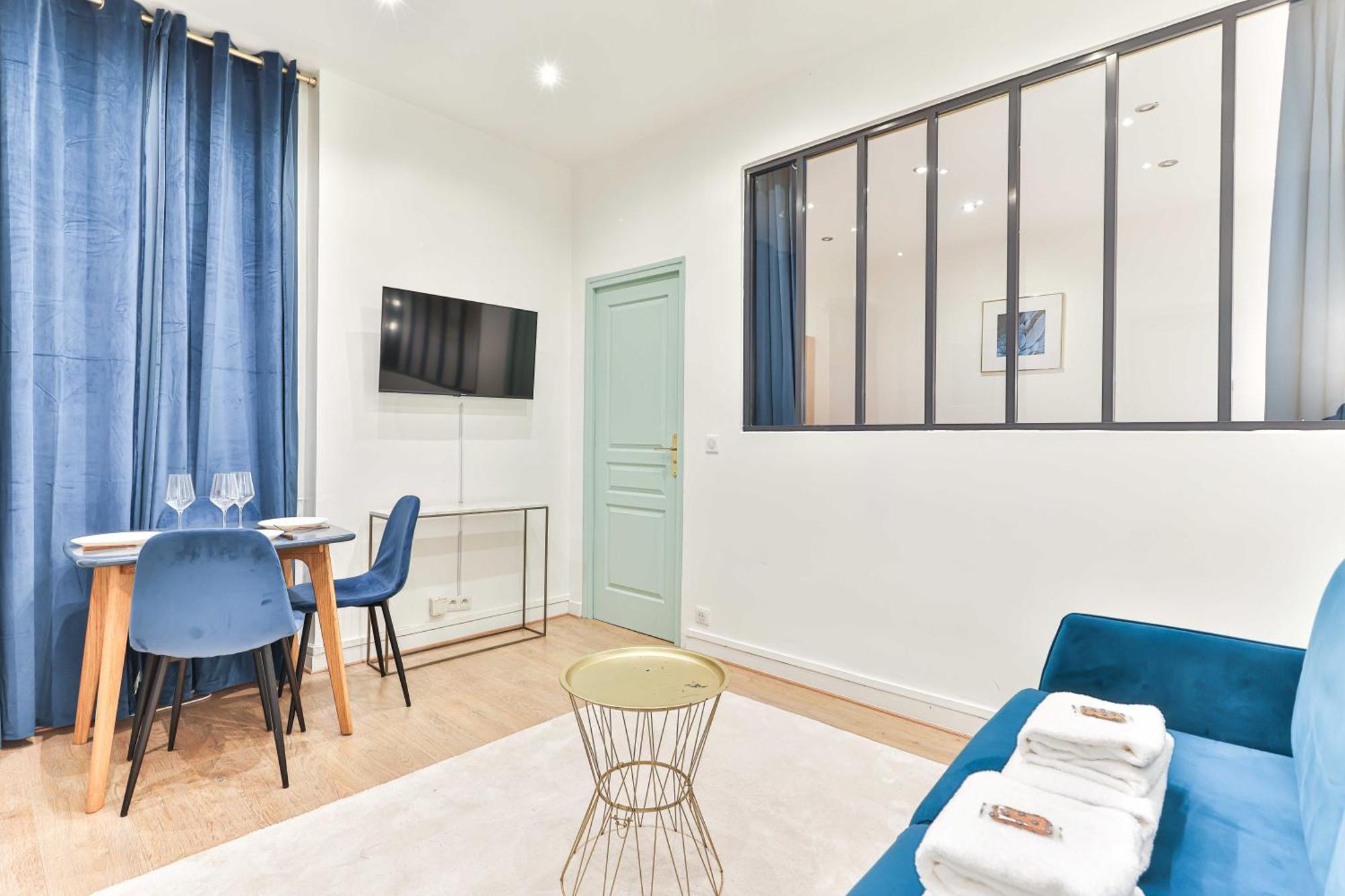 Apartment In The Heart Of Nation Charonne Paris