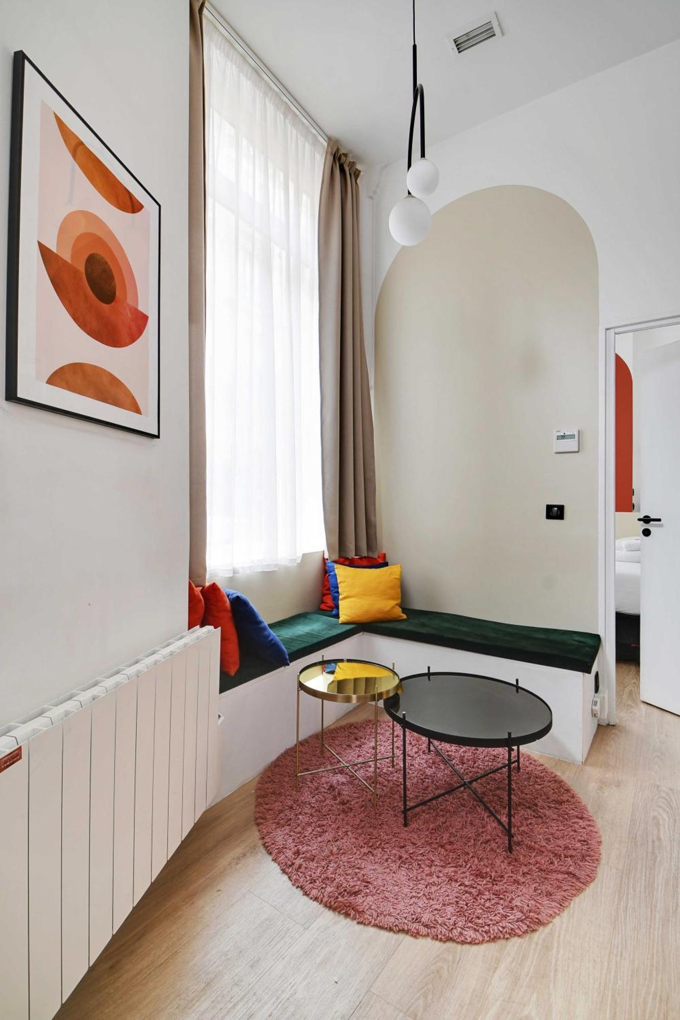 Apartment Charming 2br- 4p - Rochechouart Paris
