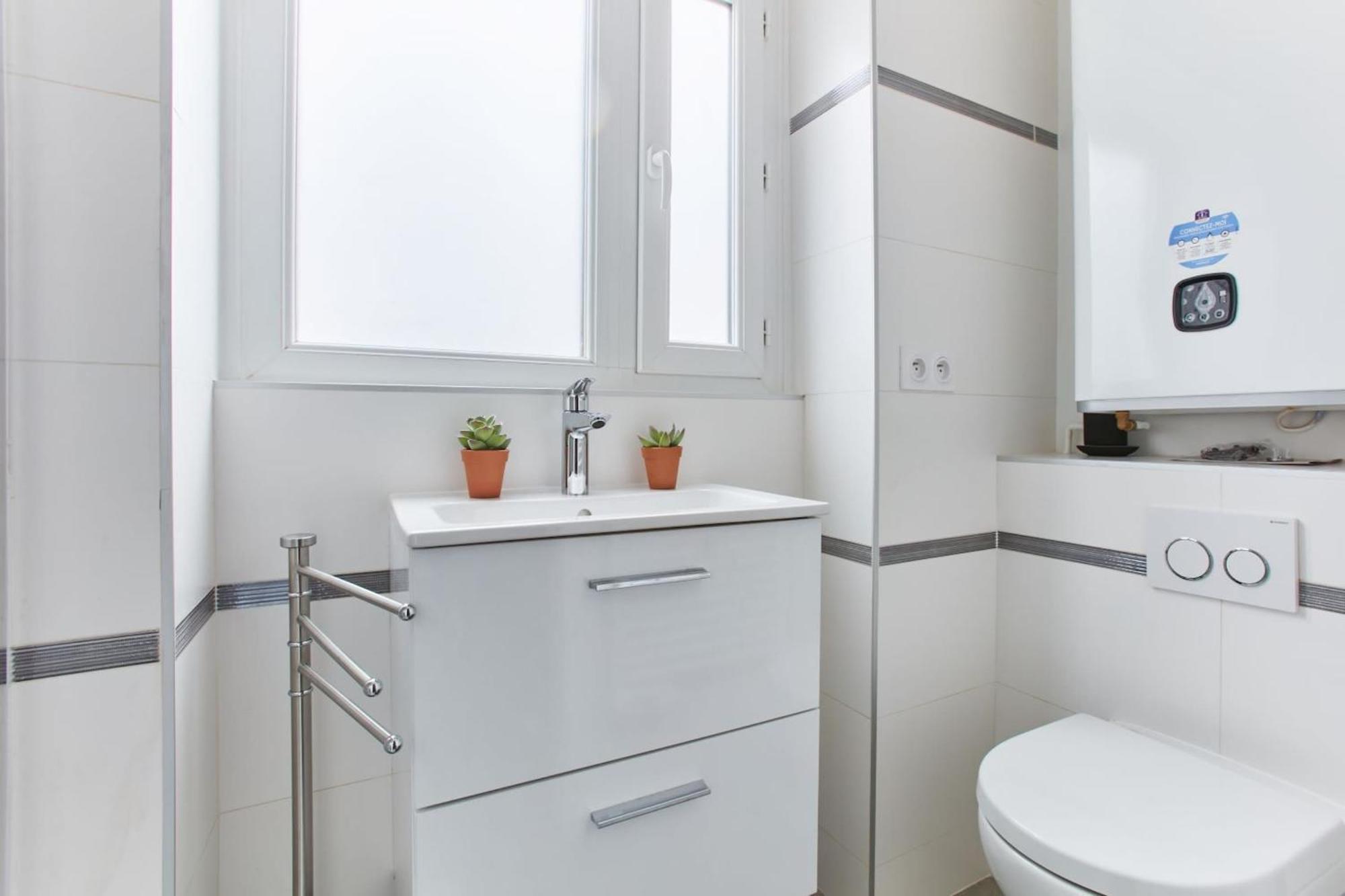 Apartment Montmartre & Sacre-coeur Basilica - 1br - Cityapartmentstay *