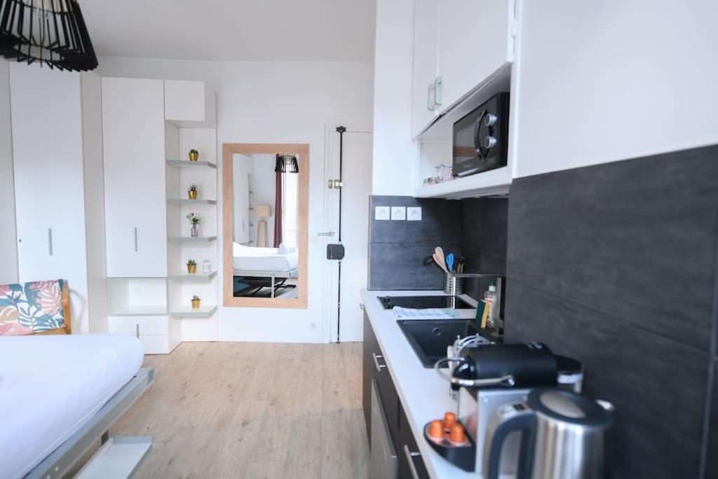 Apartment Shelter Oberkampf *
