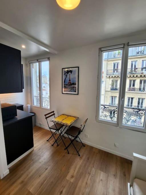 Superbe A Montmartre Apartment