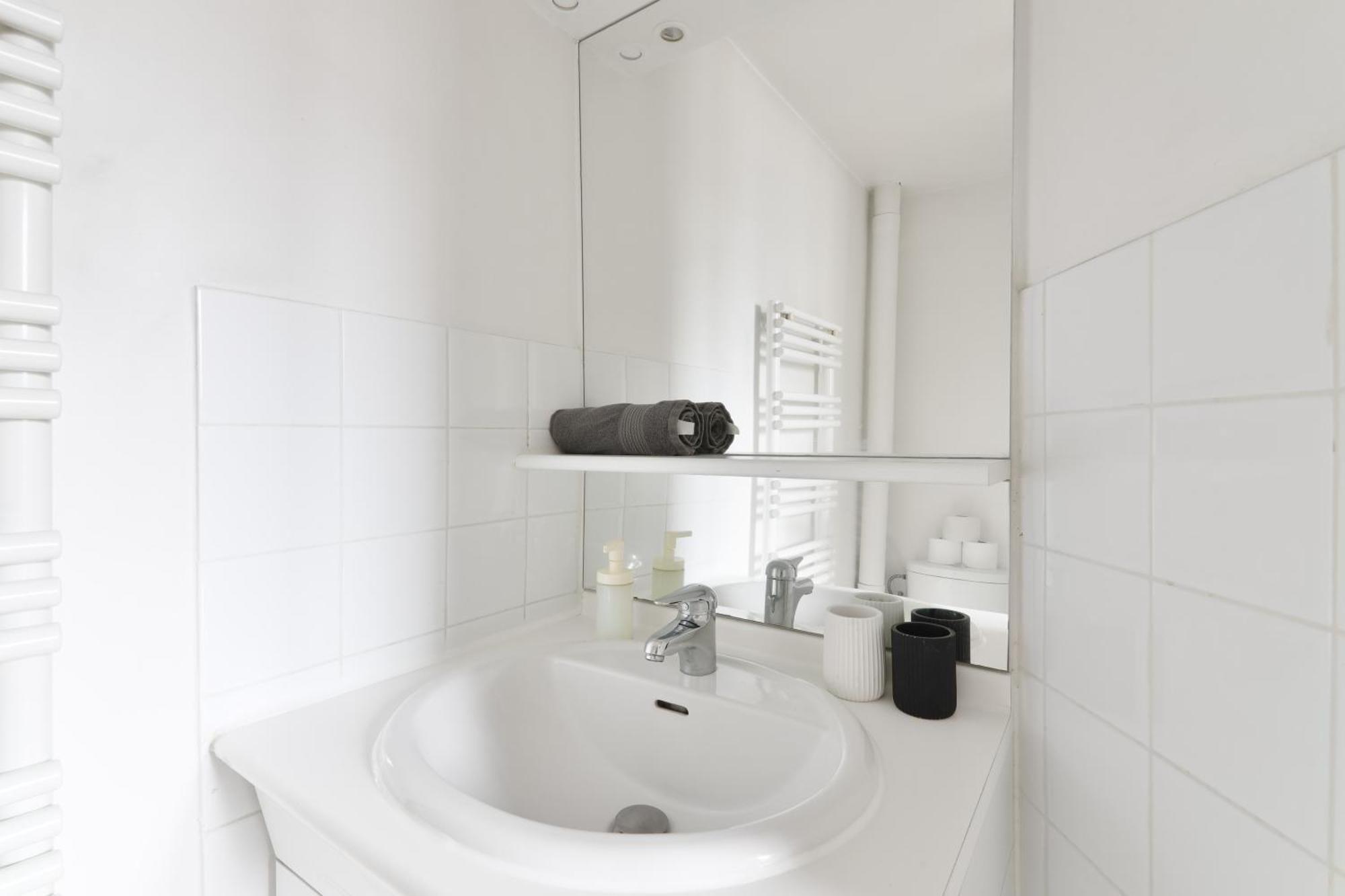 Apartment - Quartier Champs-elysees 5 *