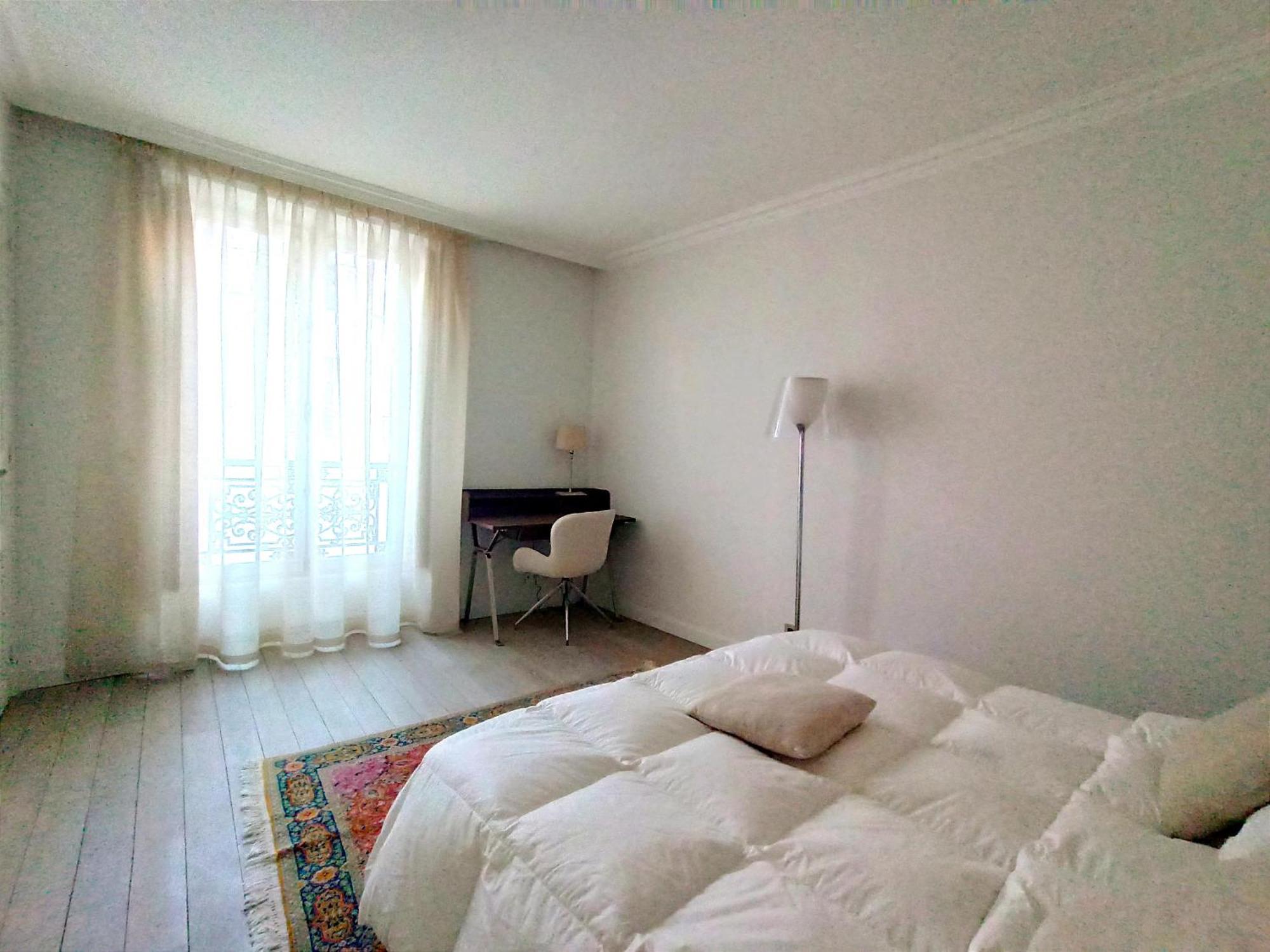 Rue De L'universite - 7 Apartment Paris