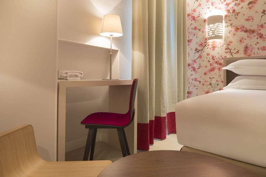 Eden Hotel Paris