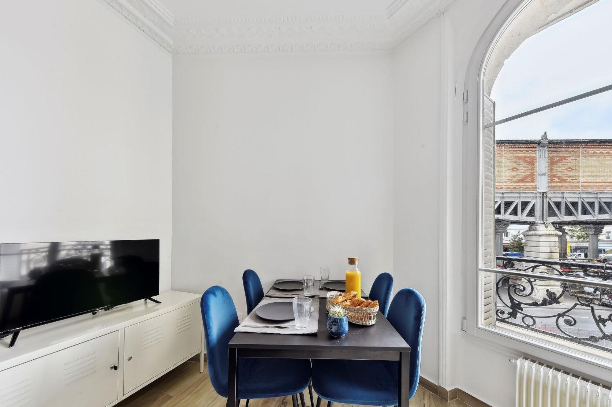 Eiffel Tower & Grenelle - 2br - Cityapartmentstay Appartement