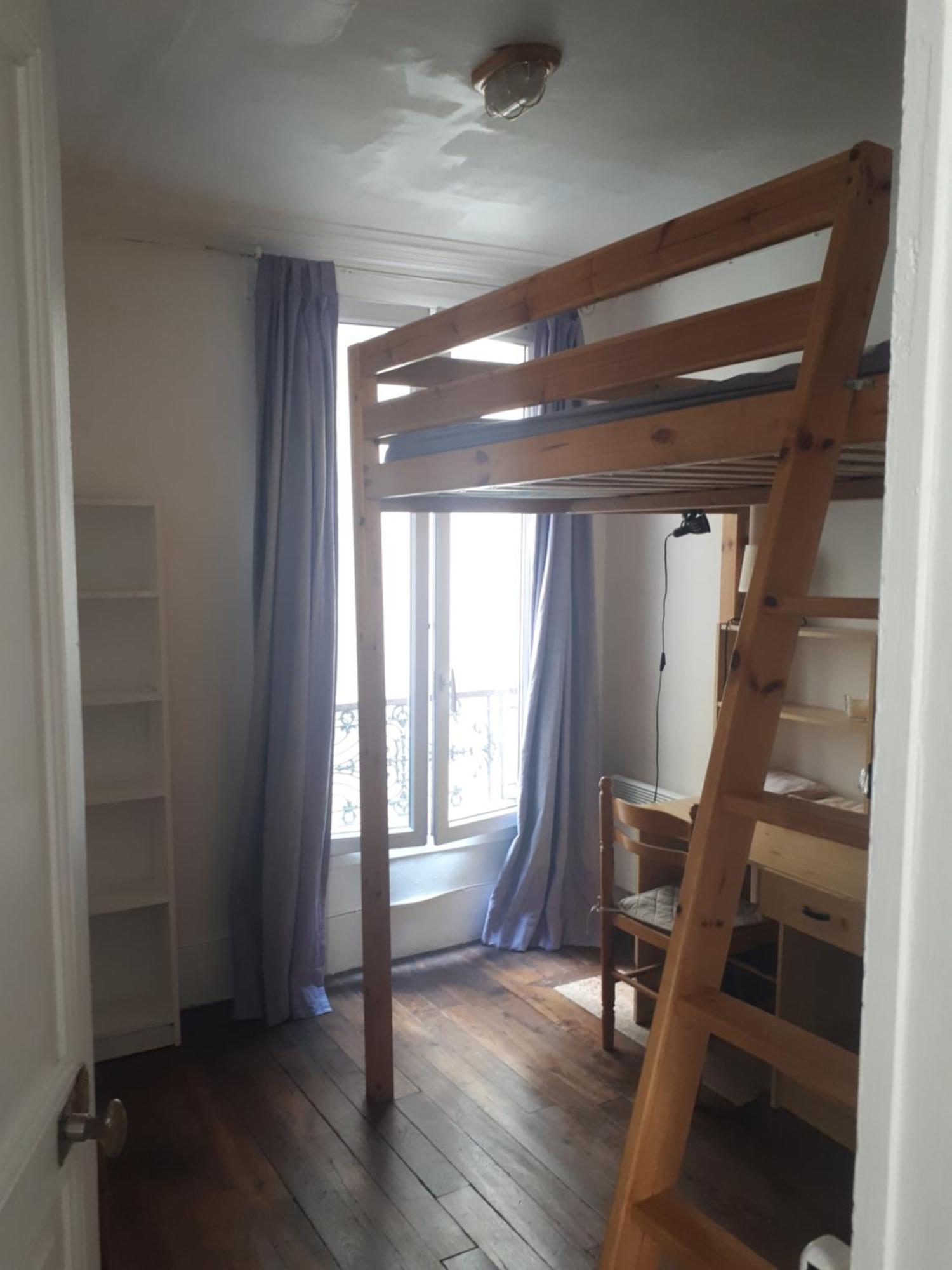 Batignolles - Parisian Homestay