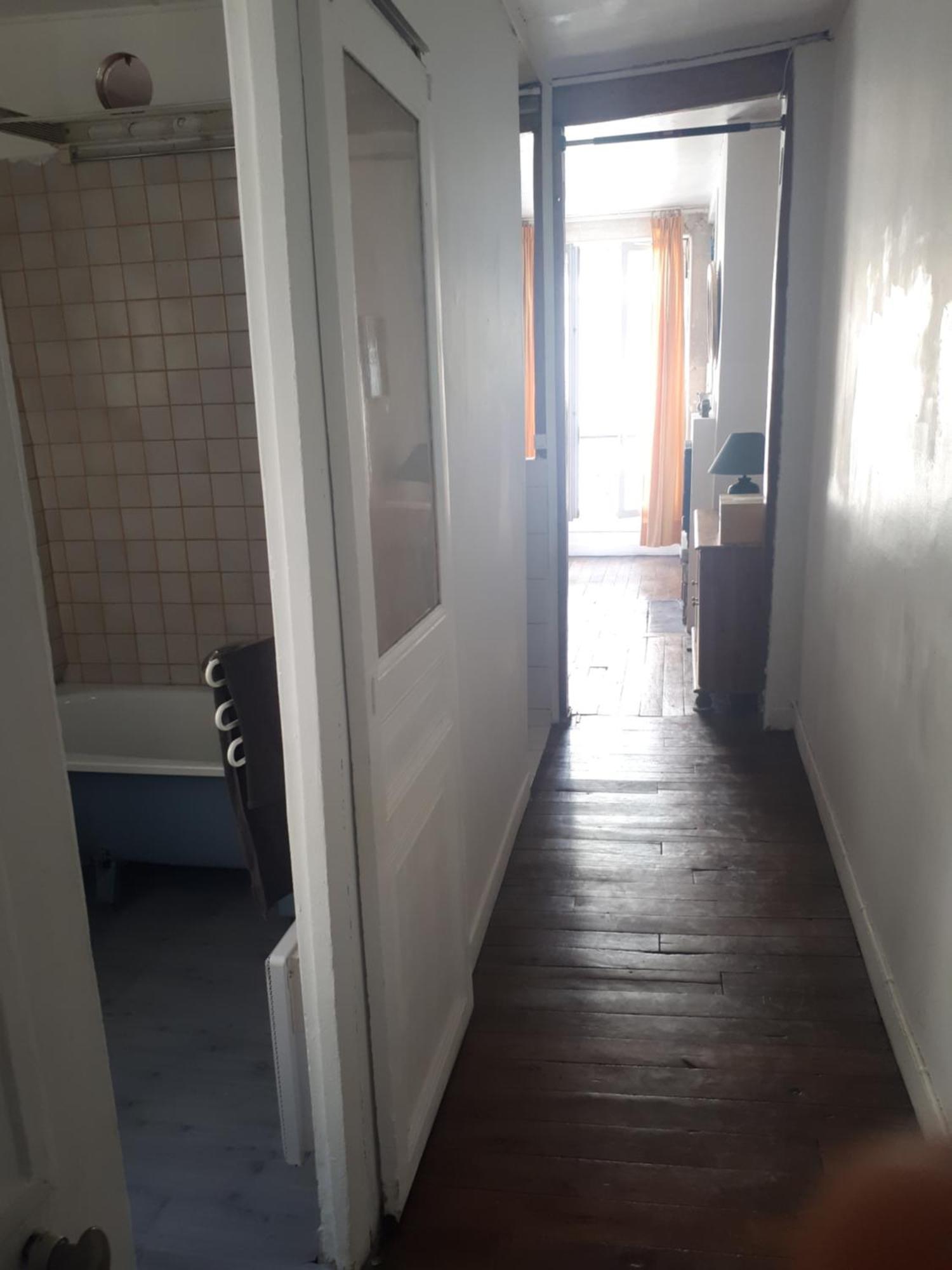 Batignolles - Parisian Homestay Paris