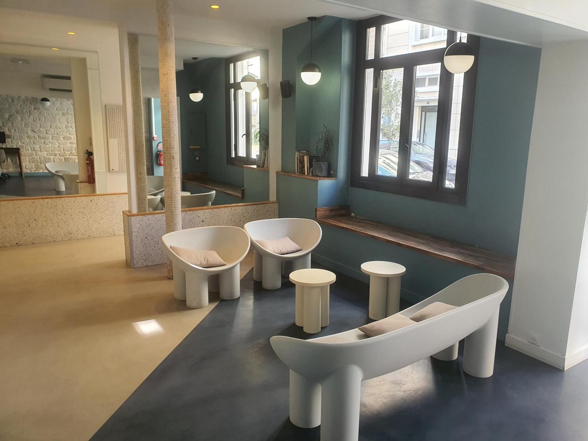 Hipotel Pere-lachaise Republique Hotel