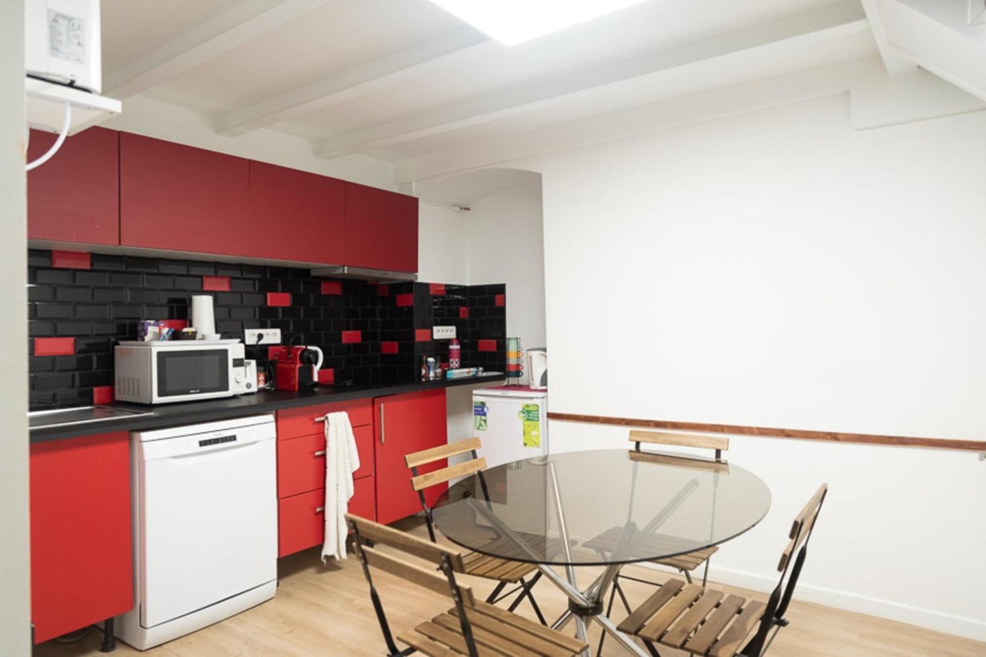 Comfortable 49 M In The Heart Of Appartement