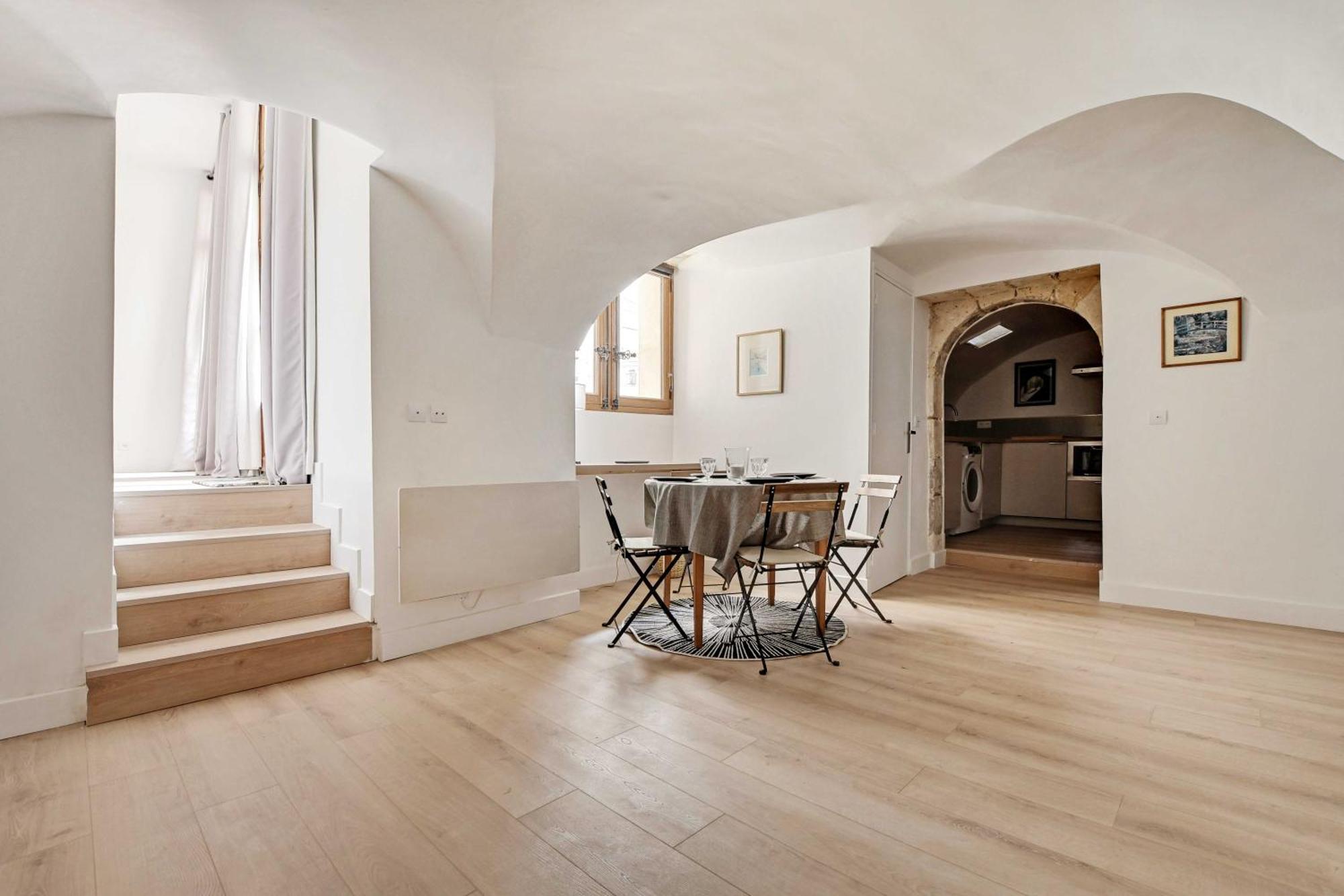 Stylish Flat In The Heart Of The City Apartment *