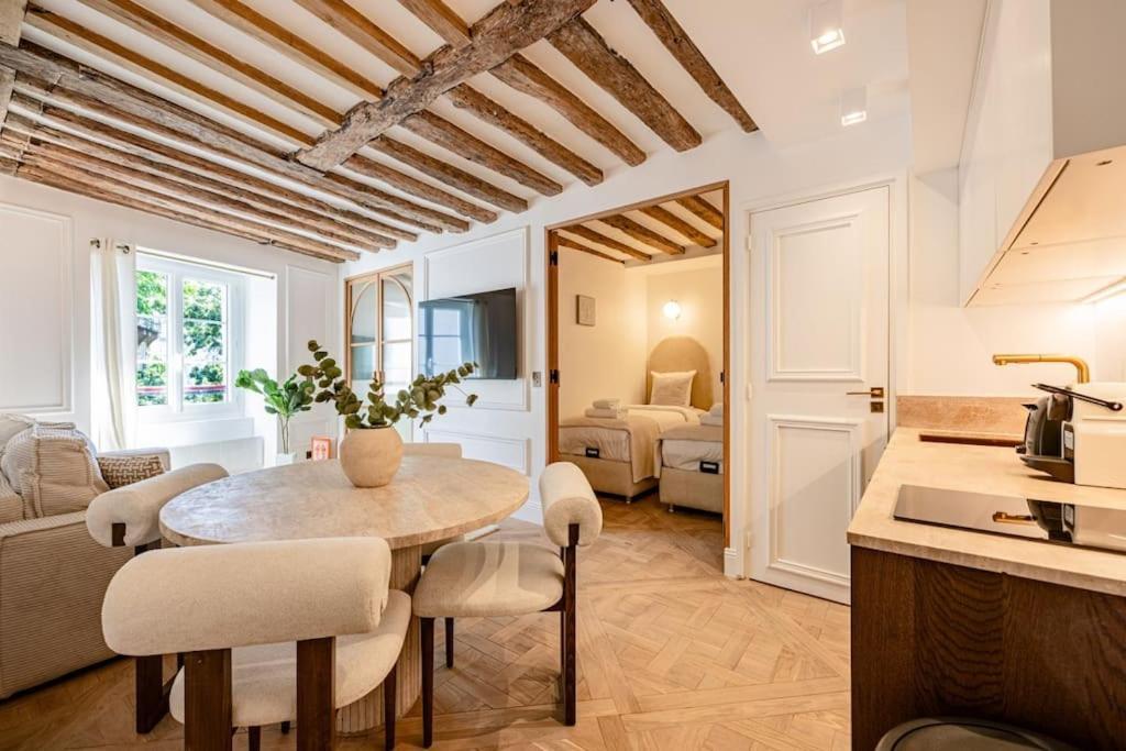 Appartement 2bedrooms Sacree Coeur Place Du Tertre Montmartre Paris