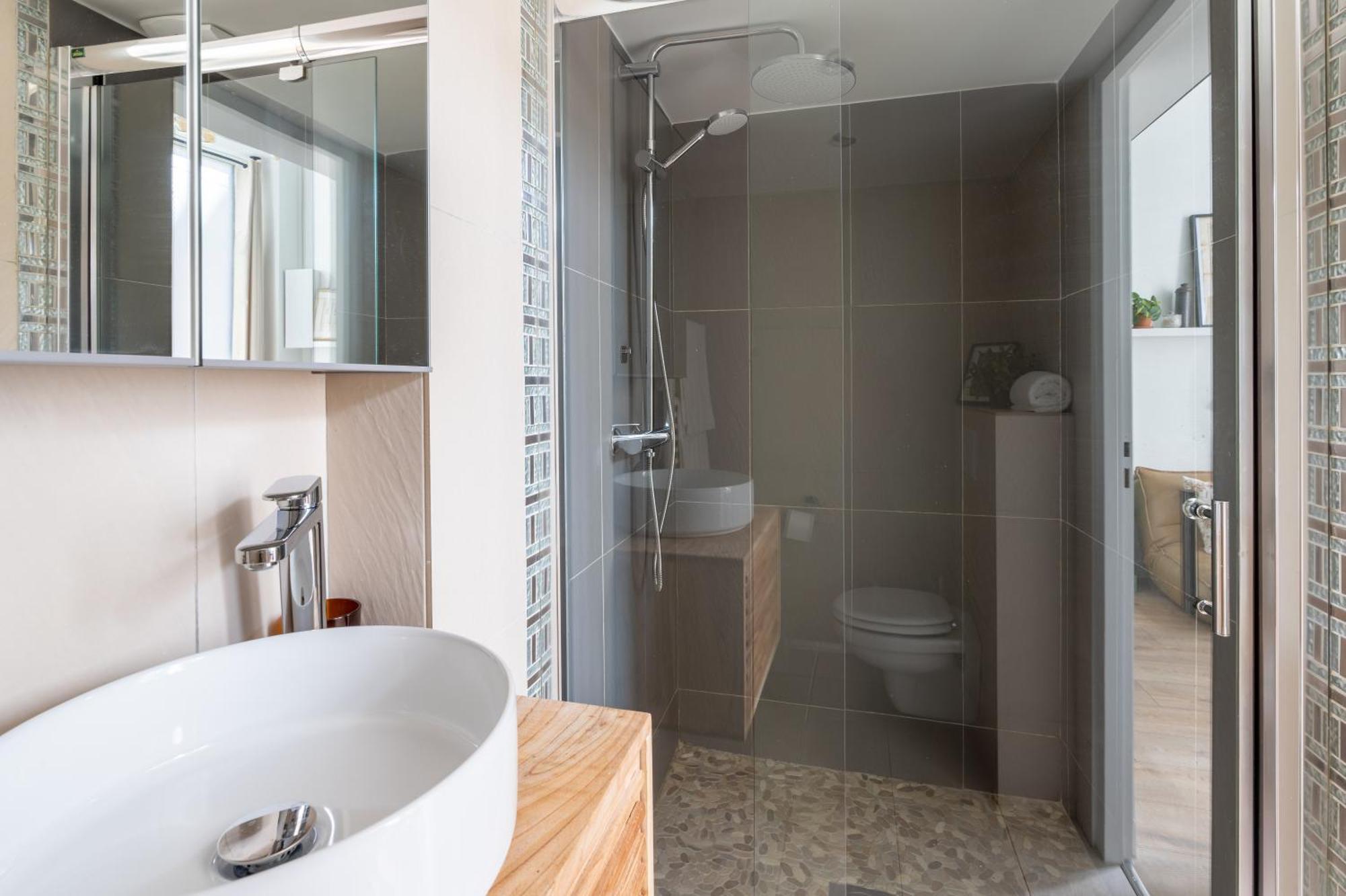 Pristine 5 Min To Sacre Coeur Apartment *