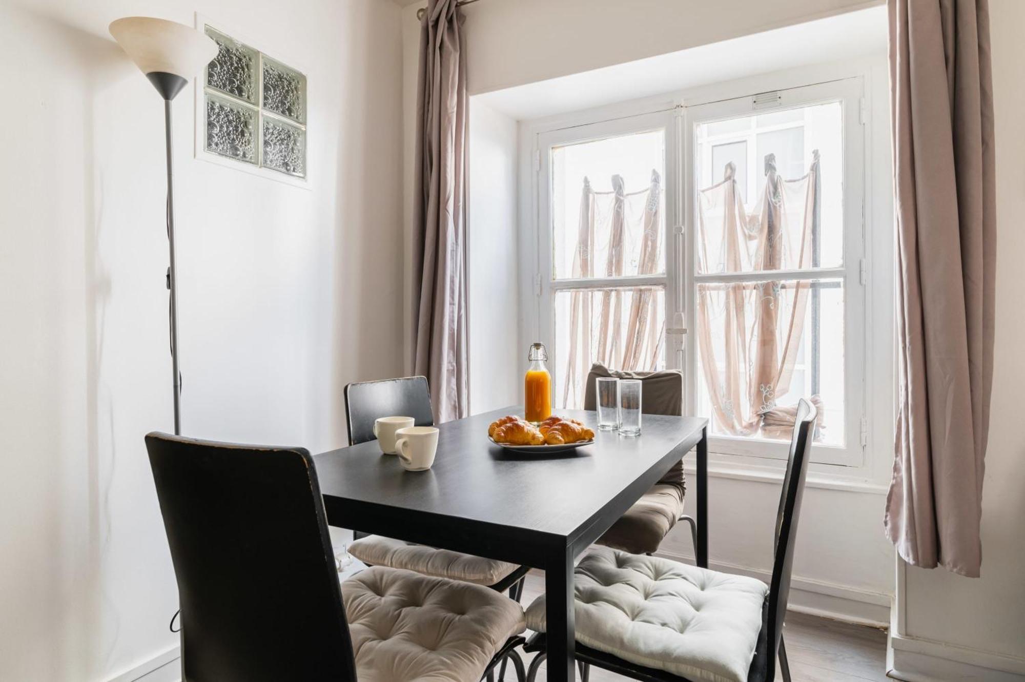 Grand Studio Fonctionnel Republique - 10 Apartment *