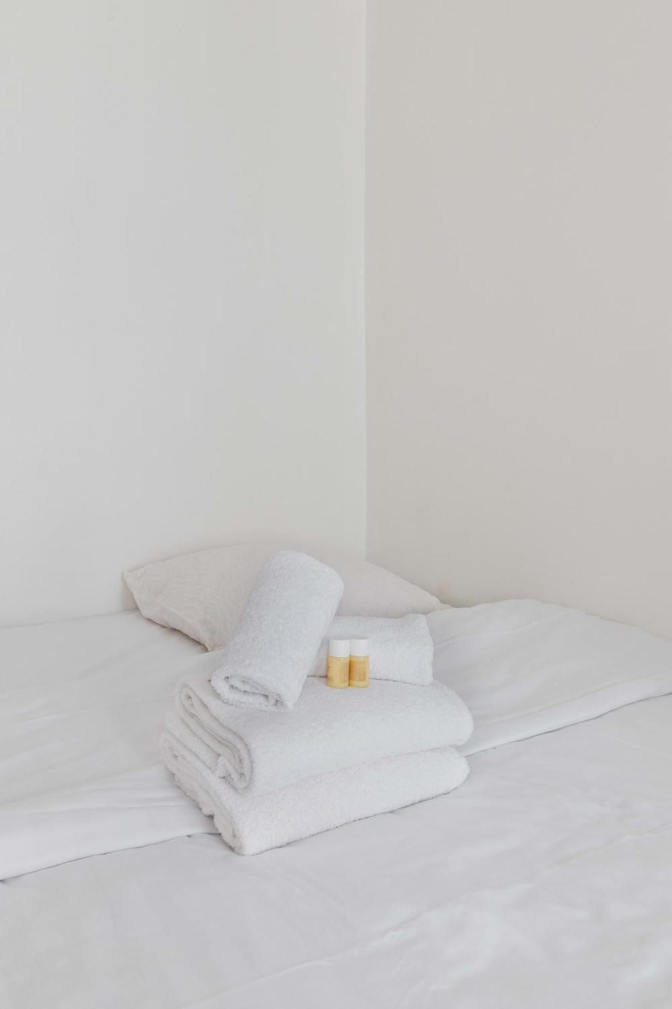 Grand Studio Fonctionnel Republique - 10 Apartment *