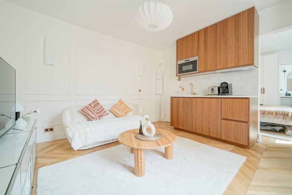 Appartement T2 Luxueux Invalides 2 Voyageurs *