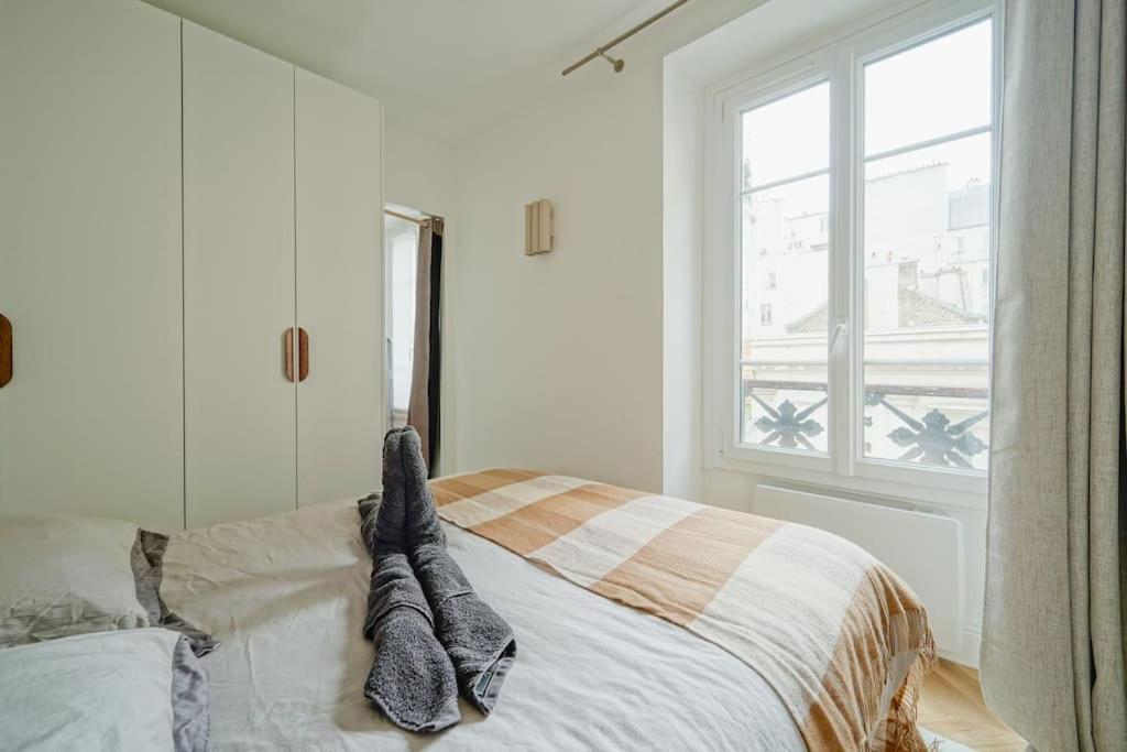 T2 Luxueux Invalides 2 Voyageurs *