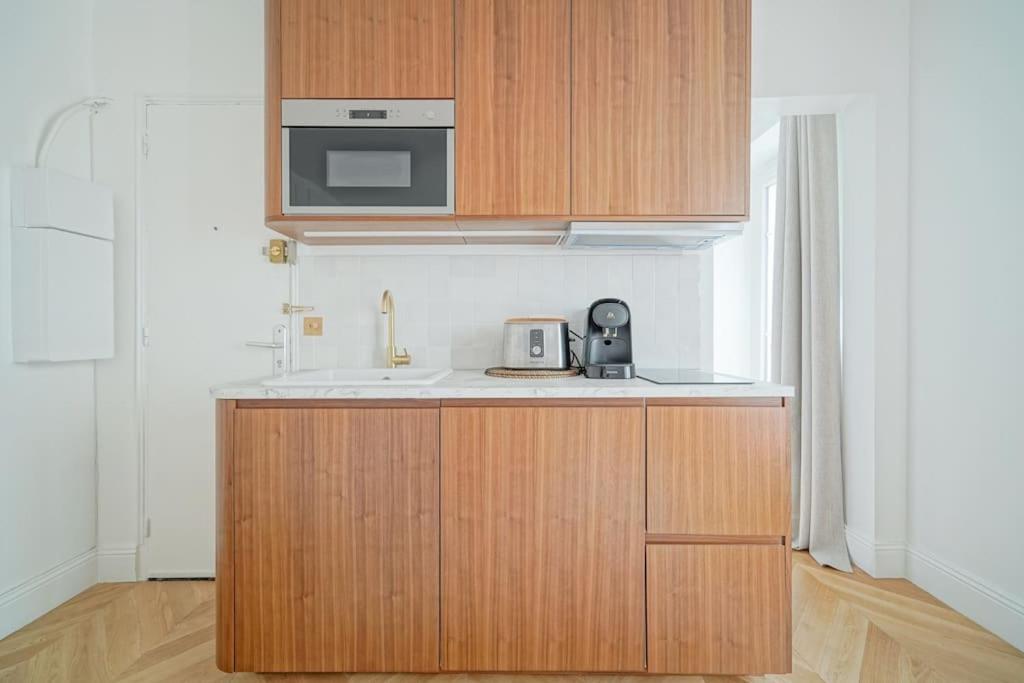 T2 Luxueux Invalides 2 Voyageurs Paris