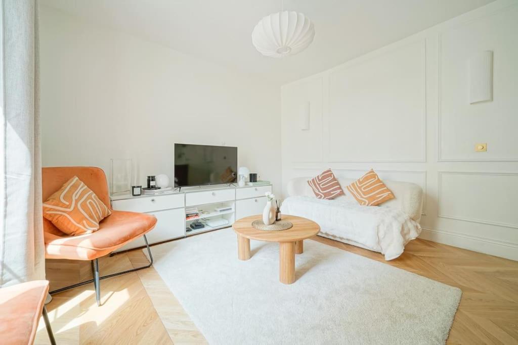 Appartement T2 Luxueux Invalides 2 Voyageurs *