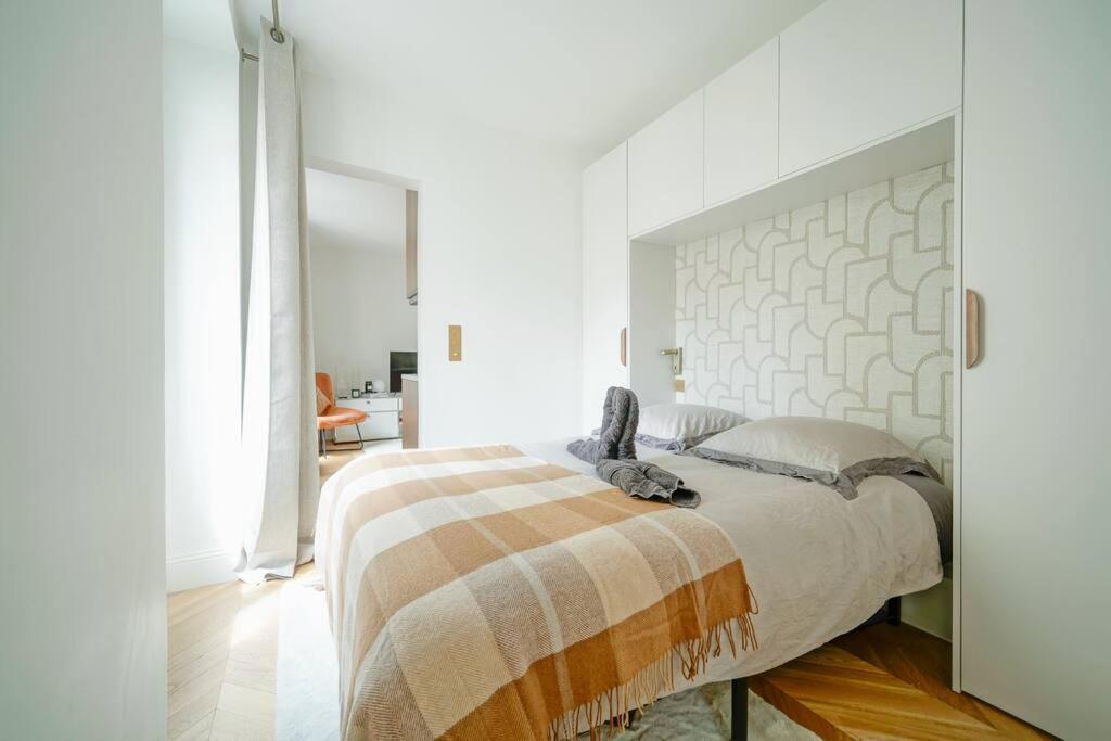 T2 Luxueux Invalides 2 Voyageurs Paris