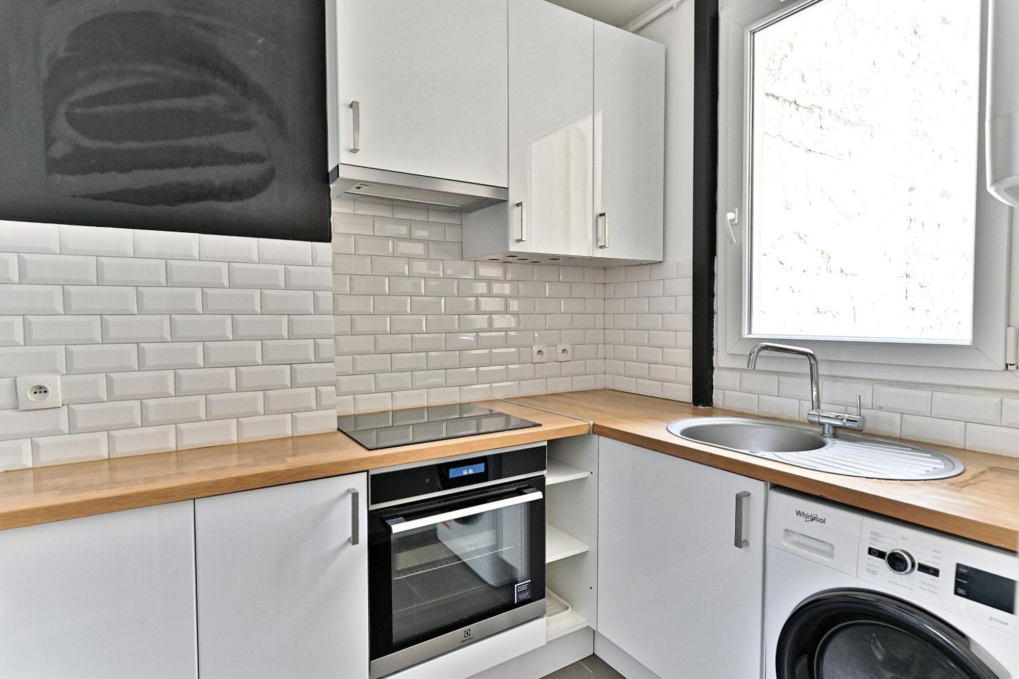 Apartment Sejour Dans Le Quartier Batignole 17eme