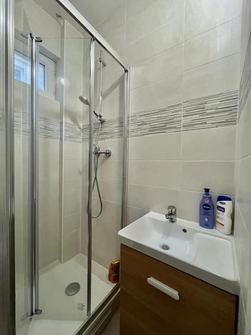 The Chaming Bastille Apartment *