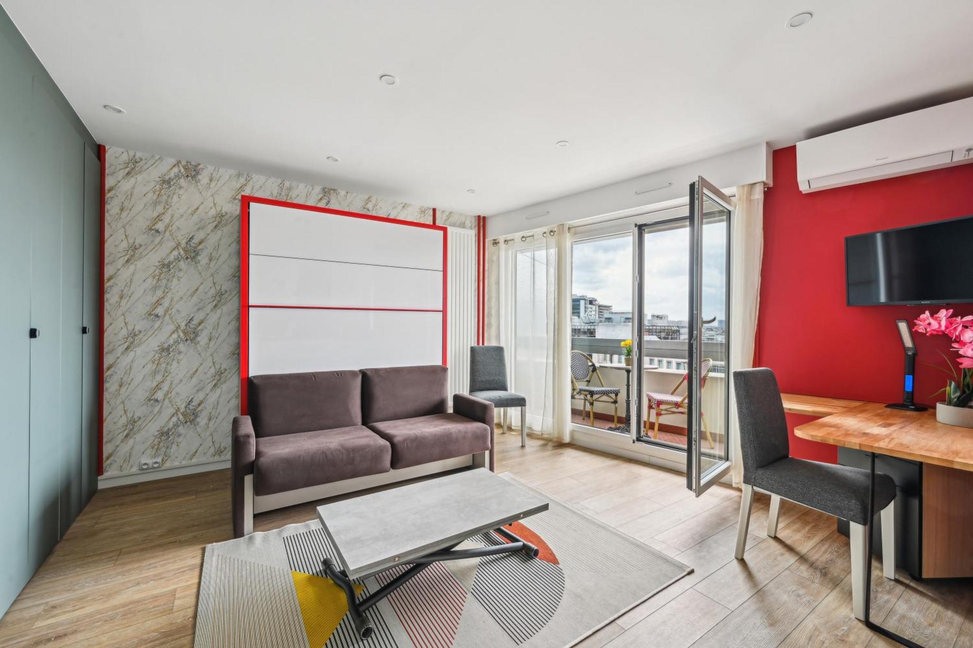 Montparnasse Apartment
