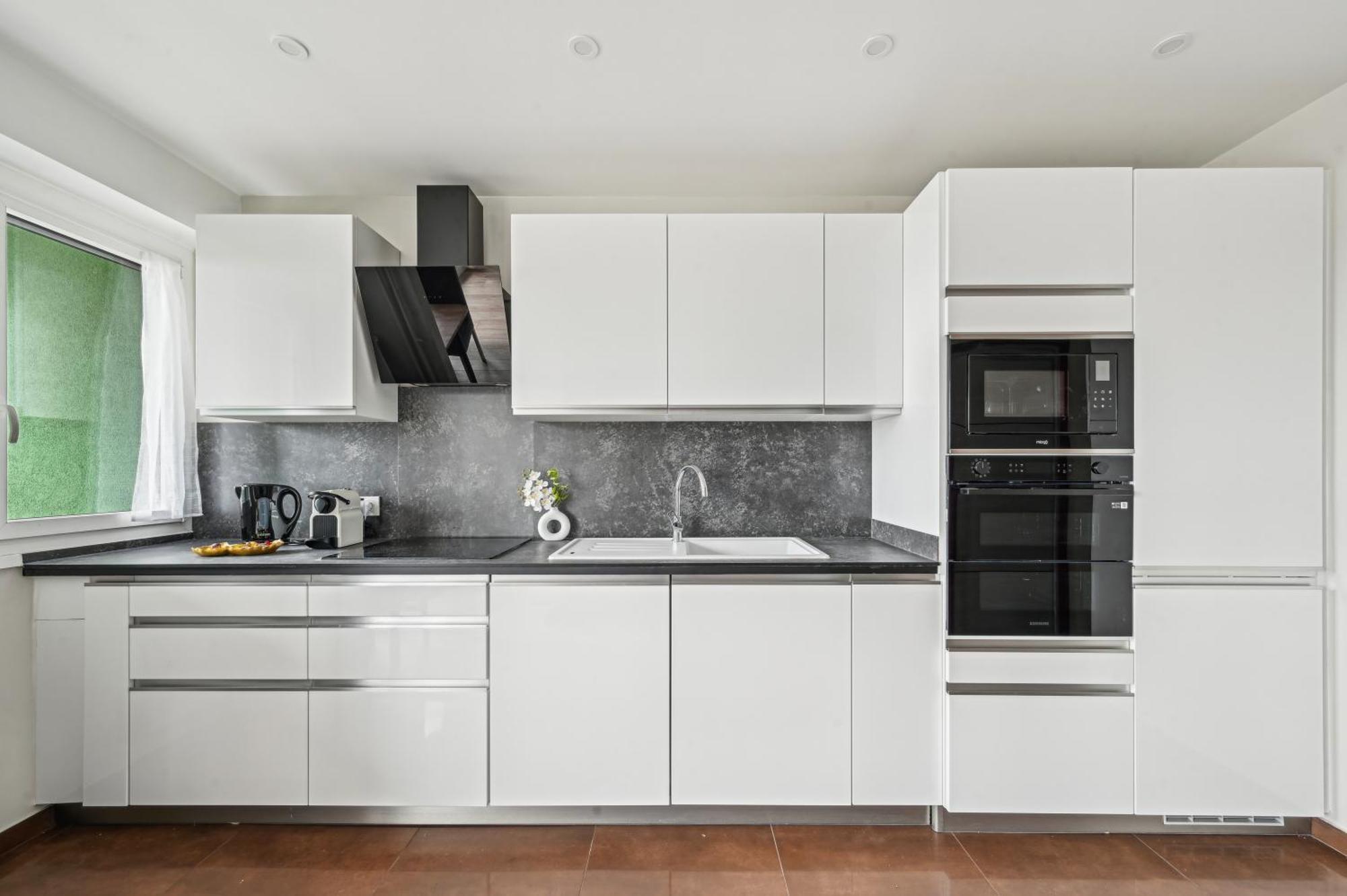 Montparnasse Apartment *