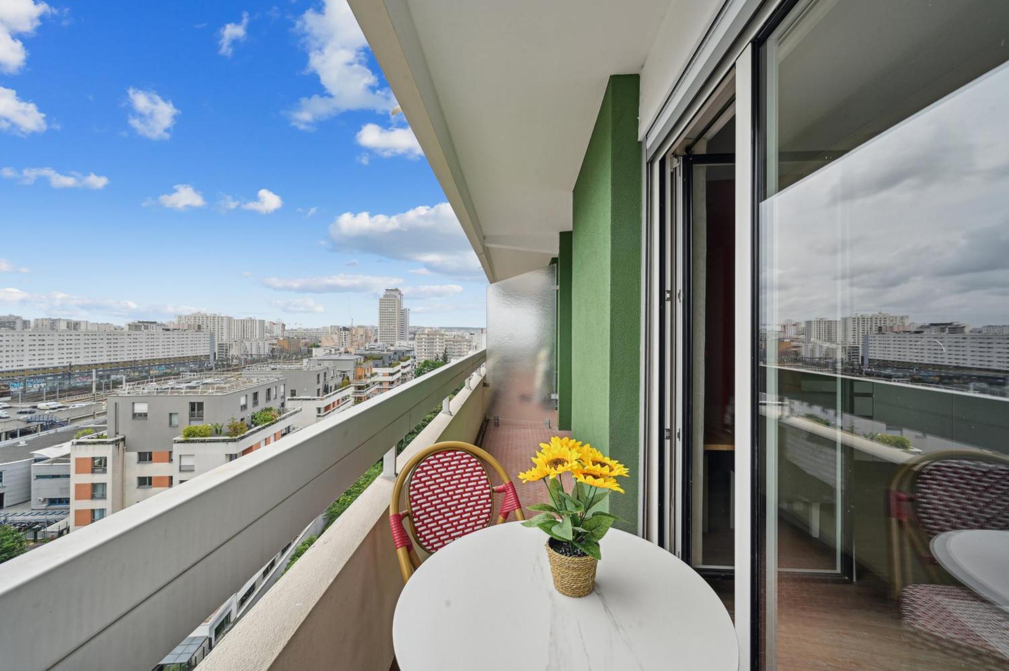 Montparnasse Apartment