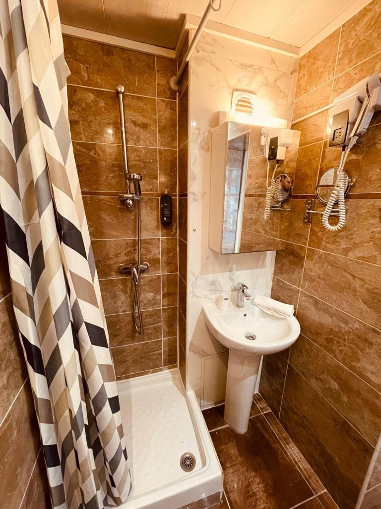 Hotel Hipotel Gambetta République 2*